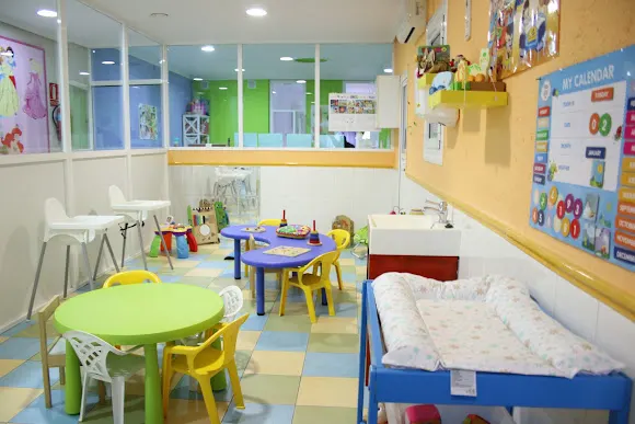 SMALL STARS - Centro Infantil