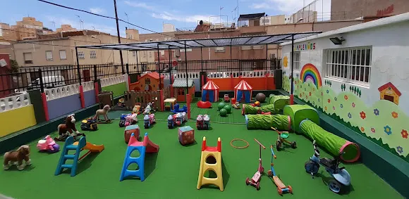Escuela Infantil VillaPequesueños - Almería