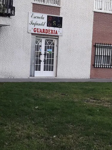 Escuela Infantil A E I O U