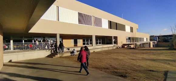 Escuela La Serreta - Colegio público en Santpedor