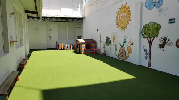 Escoleta Guarderia Infantil Xicalla - Albal