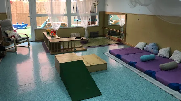 Escola infantil l'Om