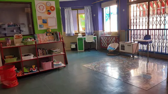 Jardín de Marly Escuela Infantil y Centro Polivalente - Almaden