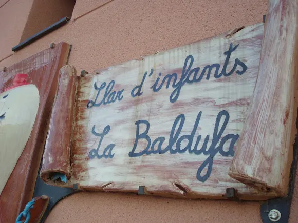 Llar d'Infants La Baldufa - Jardín de infancia en Quart
