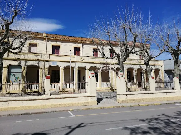 Escuela Santiago Ratés - Escuela en Vilajuiga