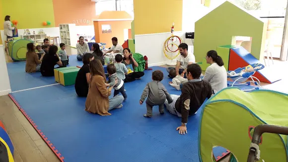 Escuela Infantil Mundo Creati Majadahonda - Majadahonda