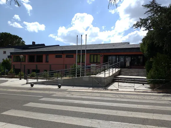Centro de Educacion Infantil y Primaria Principe de Asturias - Navacerrada