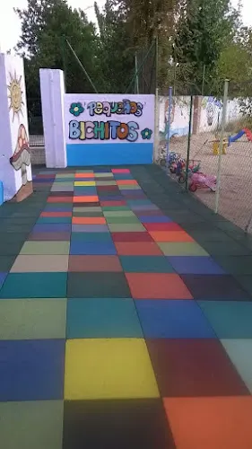 Escuela Infantil Pequeños Bichitos - Guardería en Aluche