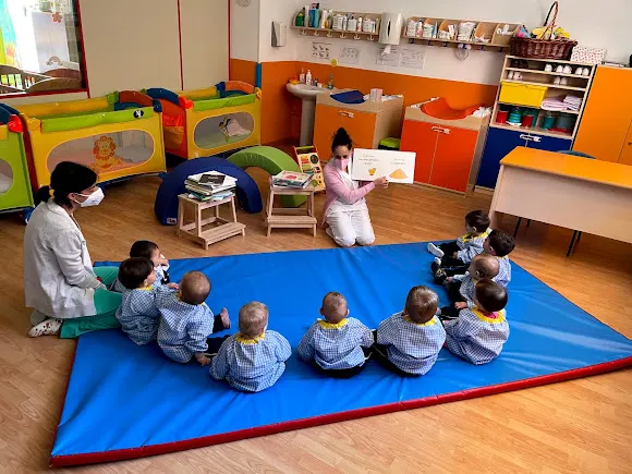 REINA CRISTINA - Escuelas Infantiles - Alcalá de Henares