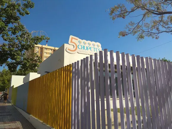 Guardería 5 Chupetes