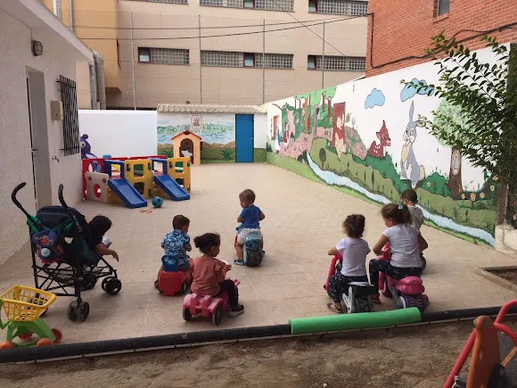 Centro Infantil San Francisco Javier - Guardería en San Javier
