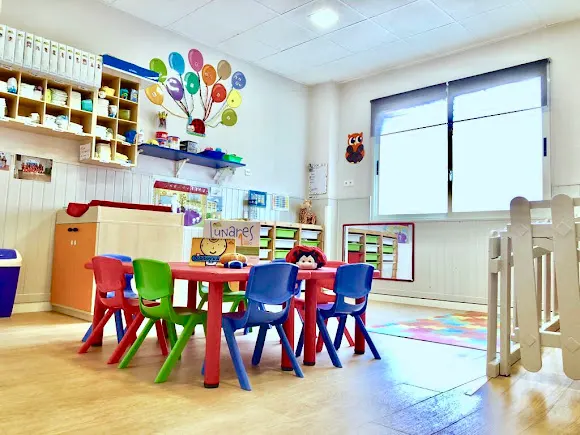 Pompitas Centro de Educación Preescolar - Escuela en Murcia
