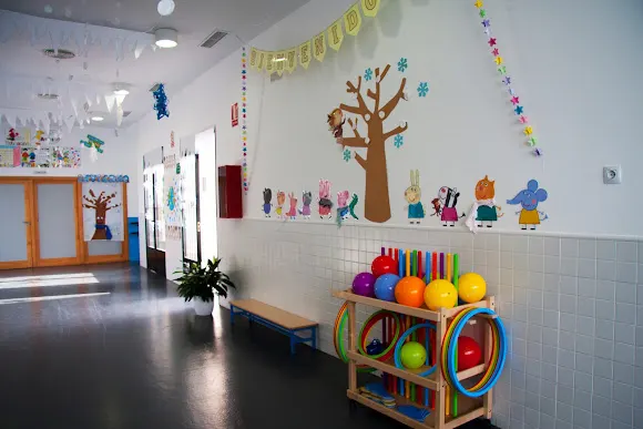 ESCUELA INFANTIL ALMENDRAL - Mairena del Aljarafe