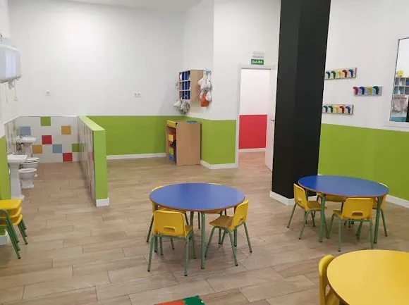 Centro De Educación Infantil Do Re Mi - Carmona