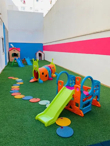 Centro Privado De Educación Infantil De Primer Ciclo Alibombo - Catarroja