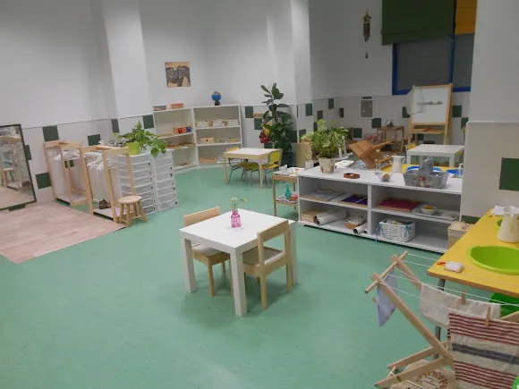 CENTRO DE EDUCACIÓN INFANTIL MONTESSORI-SAN ISIDRO