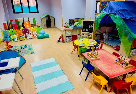 KIDDIES (Escuela y Guarderia Bilingüe) Aula de 2 Años GRATIS - Zamora