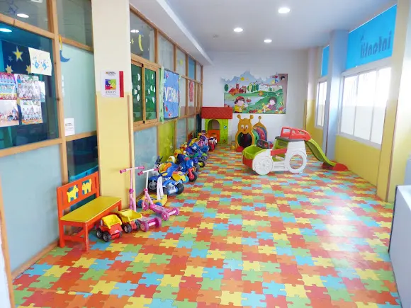 Centro de Educación Infantil Luna - Guardería en Zaragoza
